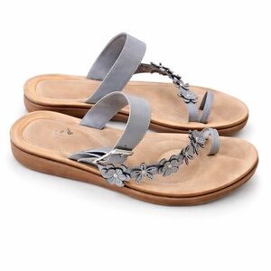 Women's Grey Floral Toe-Ring Slide Sandals, Size 11